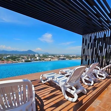 Jomstay - Horizon Suites Ipoh Town Skypool ภายนอก รูปภาพ